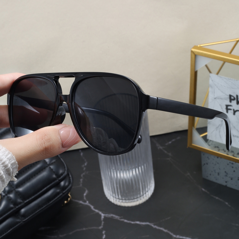 Women'S Fashion In The 70S - Unisex-Mode-Sonnenbrille mit UV400-Schutz, klassische 70er-Jahre-Sonnenbrille, gelbe