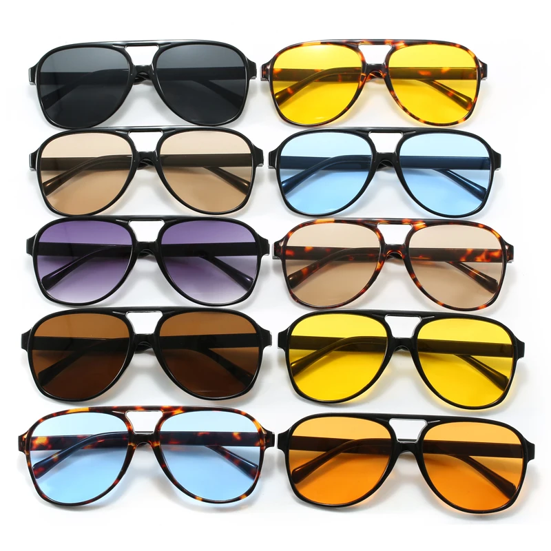 Unisex-Mode-Sonnenbrille mit U – Women'S Fashion In The 70S Bewertung und Preis